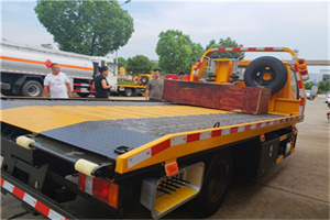 邗江附近拖车电话号码服务